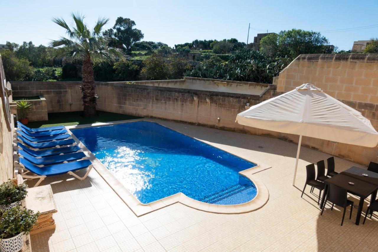 Centre Island With Private Pool And Hot Tub Holiday home Kercem